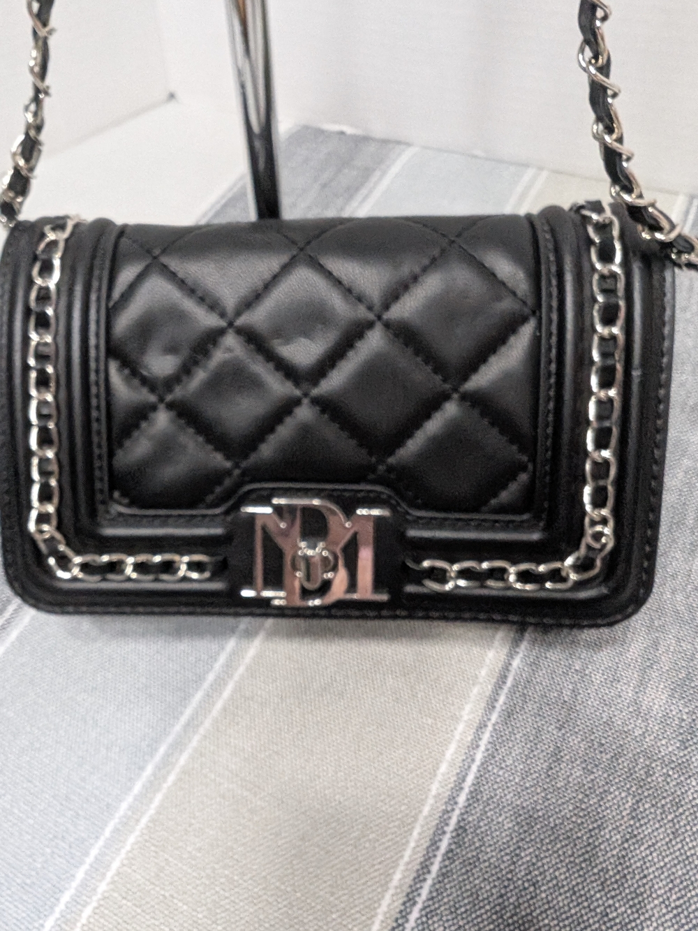 Badgley Mischka Small Quilted Crossbody Bag Black